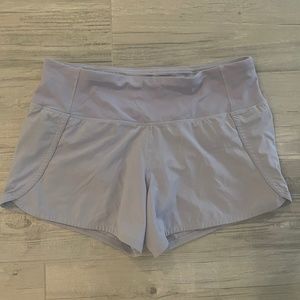 Lululemon Speed Up 4" inseam Short Lavender size 4